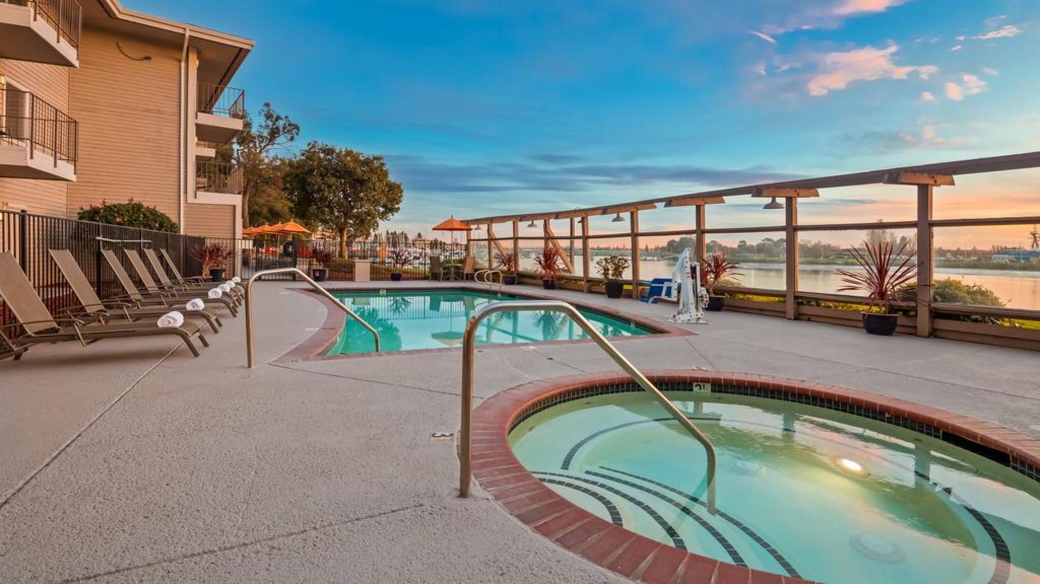 Executive Inn & Suites Oakland Bagian luar foto