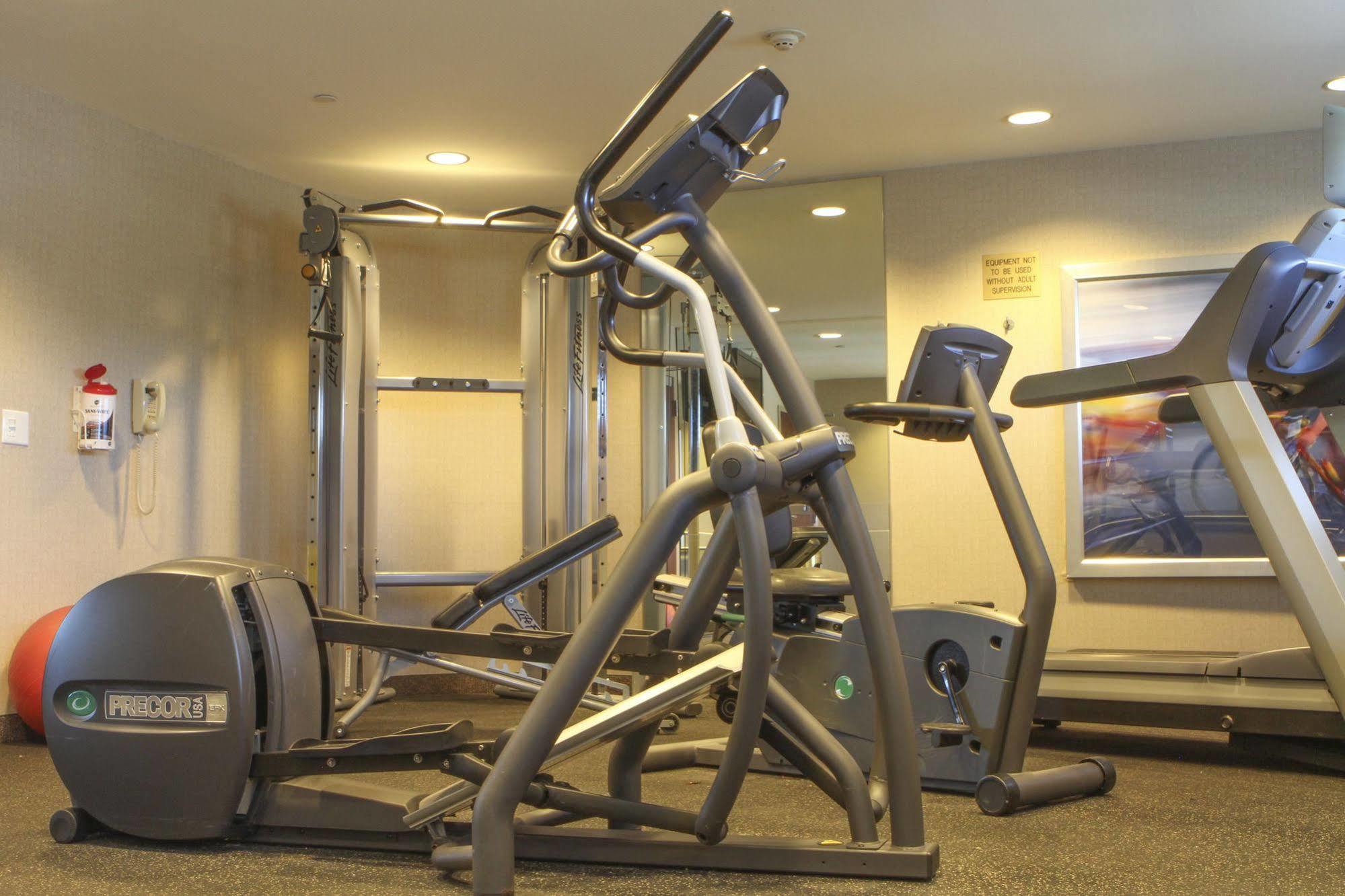 Executive Inn & Suites Oakland Bagian luar foto